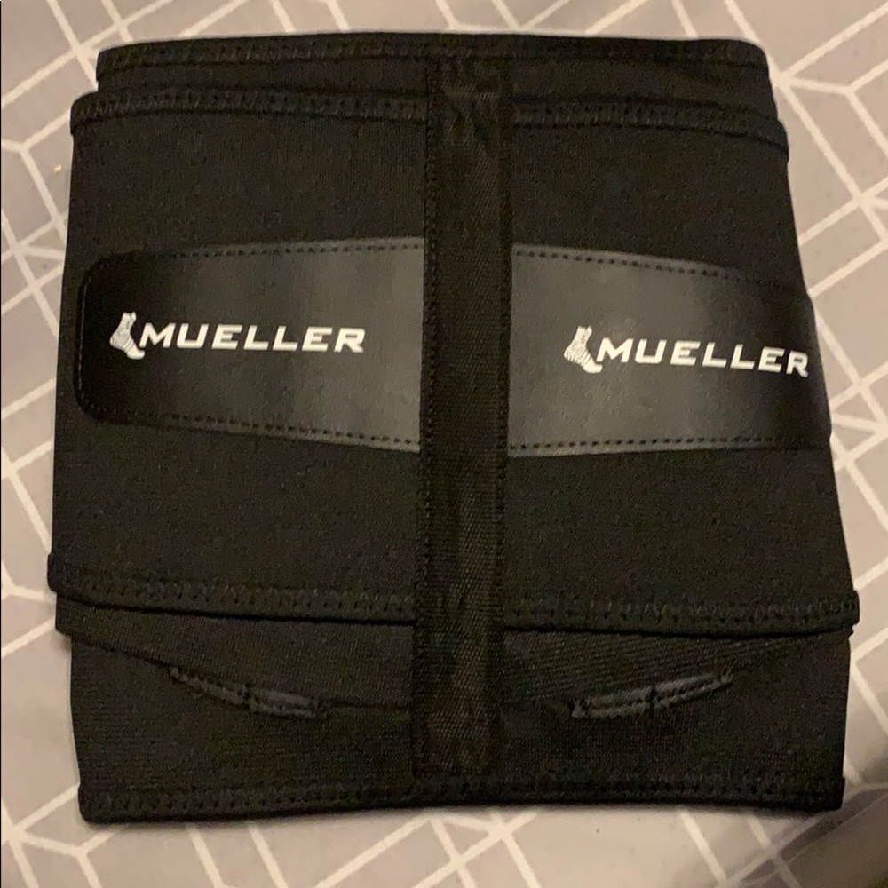 NWT Adjustable Back Brace w/ Lumbar Pad